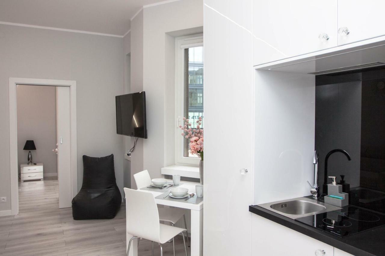 Novel Apartment Warsawa Bagian luar foto