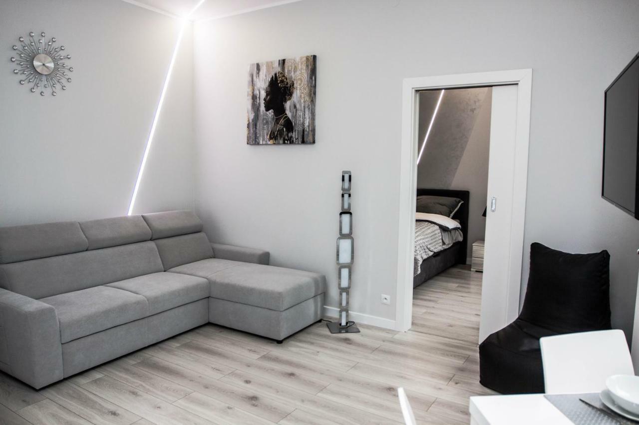 Novel Apartment Warsawa Bagian luar foto